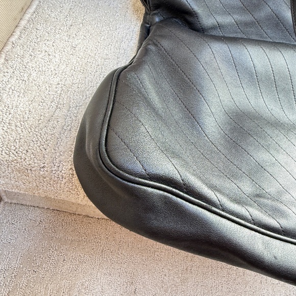 Gucci Sakai Be Green Calfskin Diagonal Stitched Medium Blondie Tote Black - Picture 11 of 14